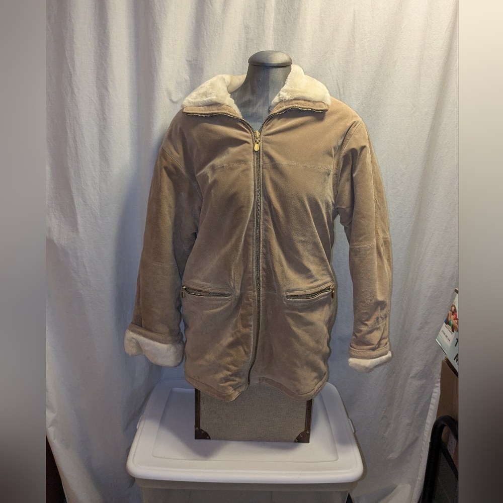 Winlit New York Small Tan Suede Leather Sherpa Collar Lined Coat Reversible